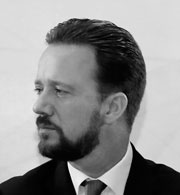 Luis Banck Serrato