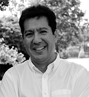 Esteban León
